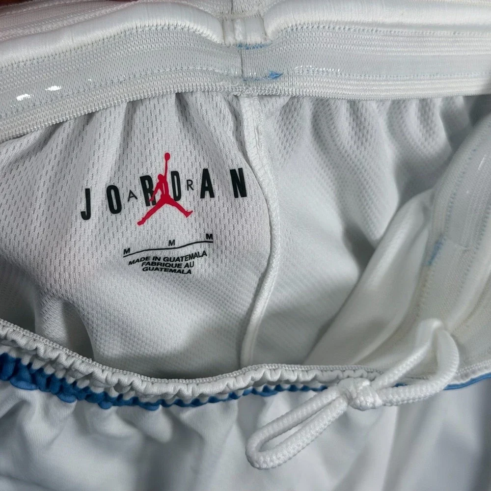 Air Jordan Basketball Jersey & Shorts Men L/M White Blue Performance Knights #20